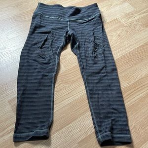 Lululemon wunder under low rise Capri leggings size 4